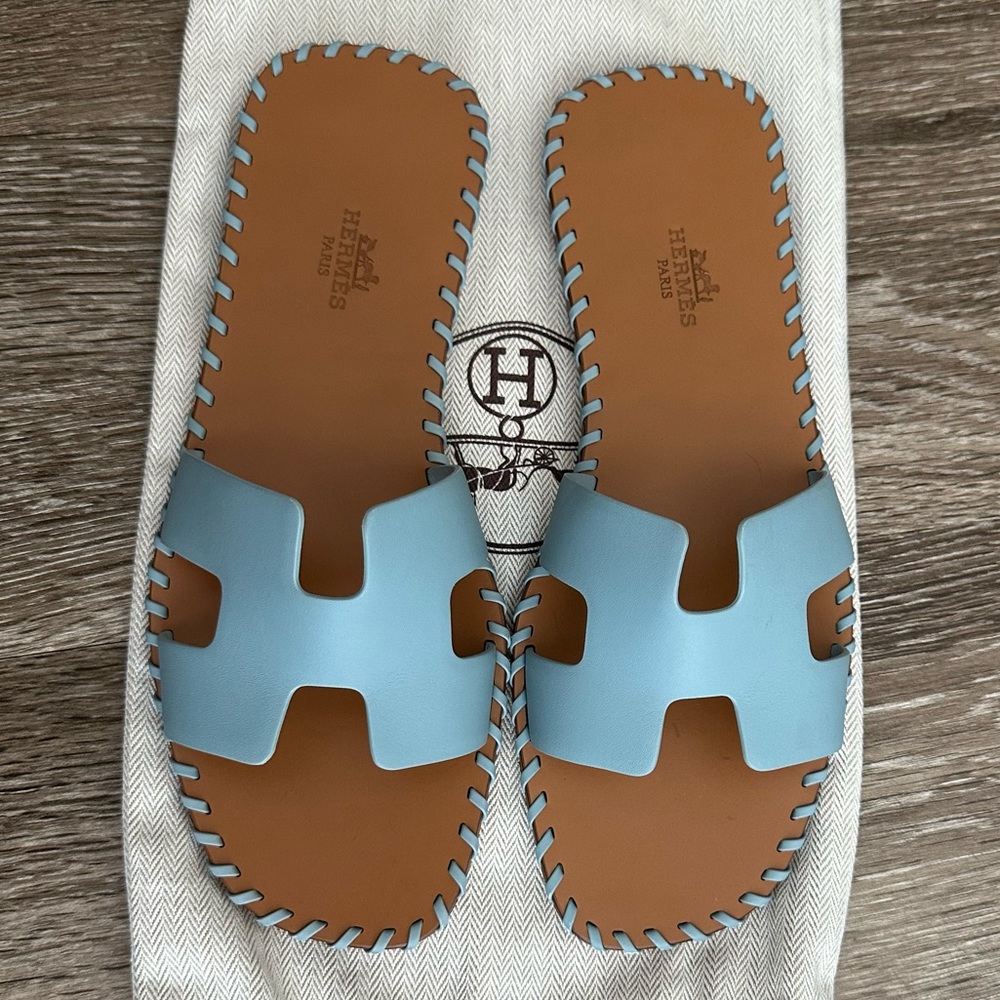 New & RARE Hermes Braided Oran Sandals Slippers in Sky Blue and Tan 37 7